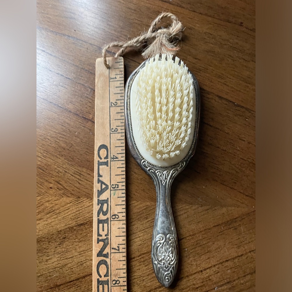 Ornate Vintage Silver Hand Brush with Cream Bristles - Picture 3 of 3